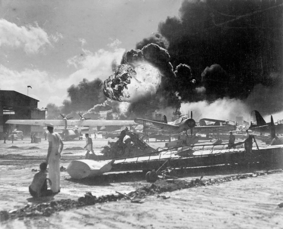 Pearl Harbor Planes Explosion