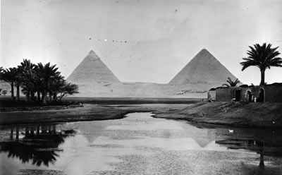 Circa 1900 The pyramids at Giza on the banks of the River Nile